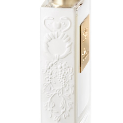 By Kilian Woman in Gold Eau De Parfum  By Kilian